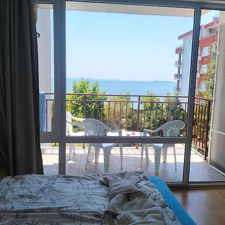 Apartament Grant Noks *