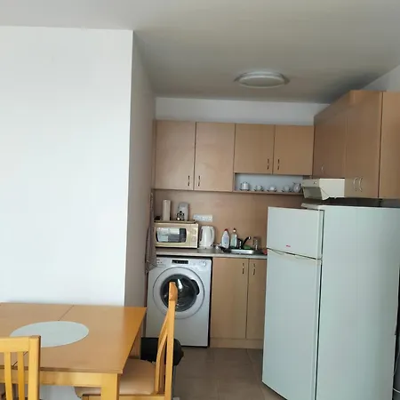 Grant Noks Apartament *